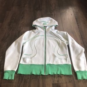 Lululemon Scuba Hoodie in size 10